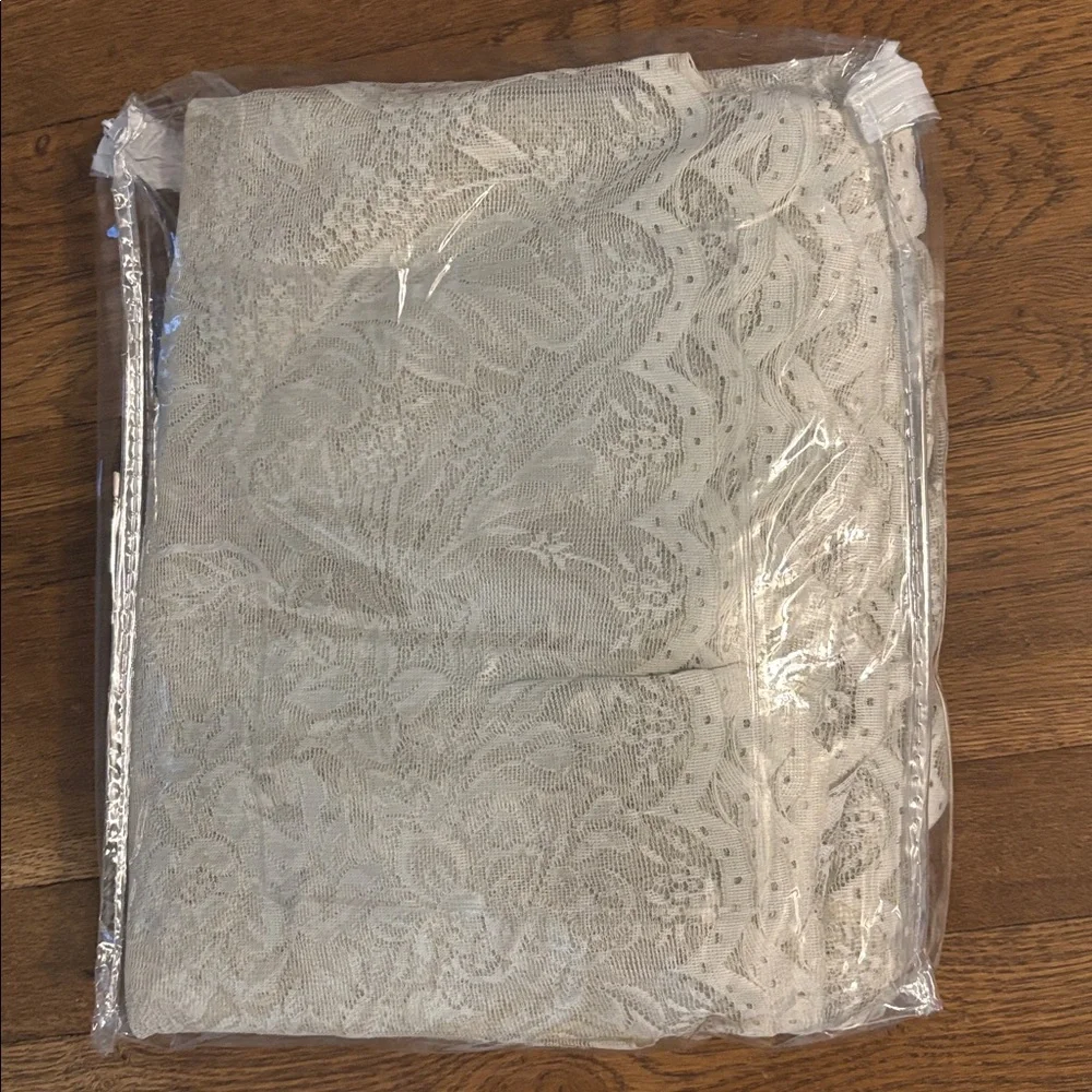 HLC.ME Versailles Lattice Flocked Window Curtain Grommet Panels, Set of 2, Ivory